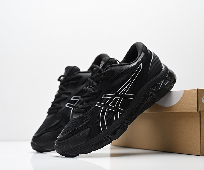 ASICS Gel-Kayano 14 Sneaker
