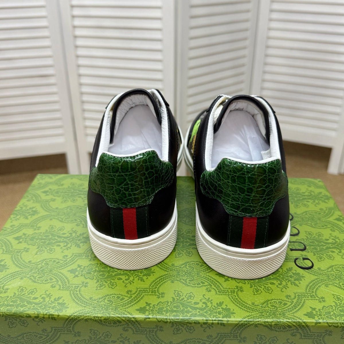 Gucci Men's Casual Sneakers in Black & White
