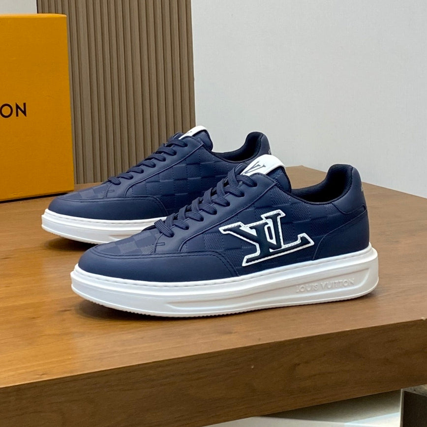 Men's casual sneakers