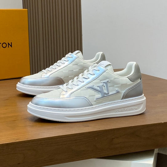 Men's casual sneakers