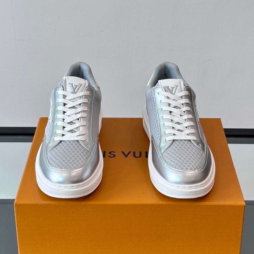 Men's casual sneakers