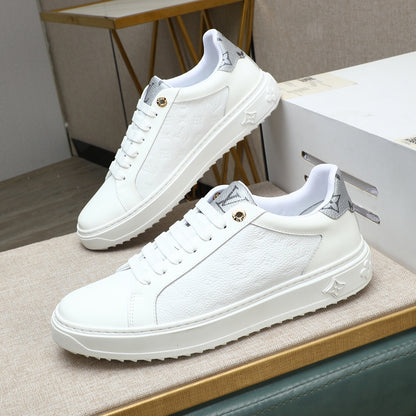 Men's casual sneakers
