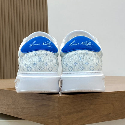 Men's casual sneakers