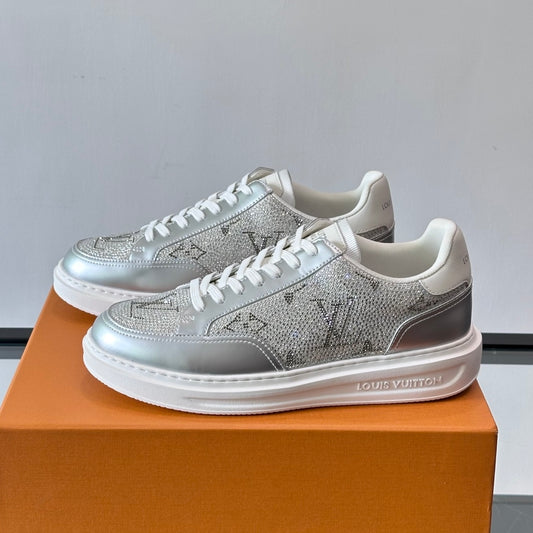 Men's casual sneakers