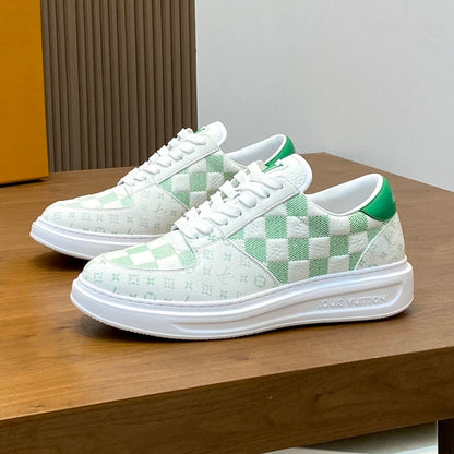 Men's casual sneakers