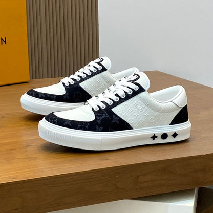 Men's casual sneakers