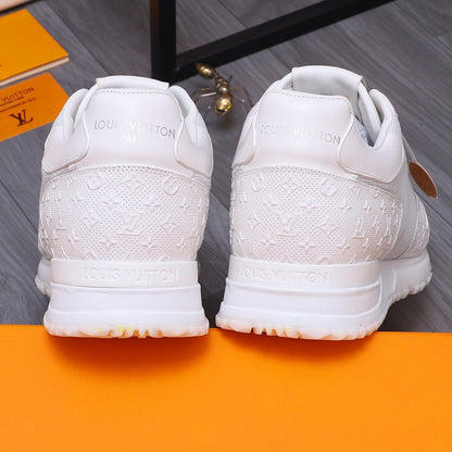 Men's casual sneakers