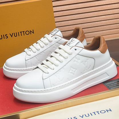 Men's casual sneakers