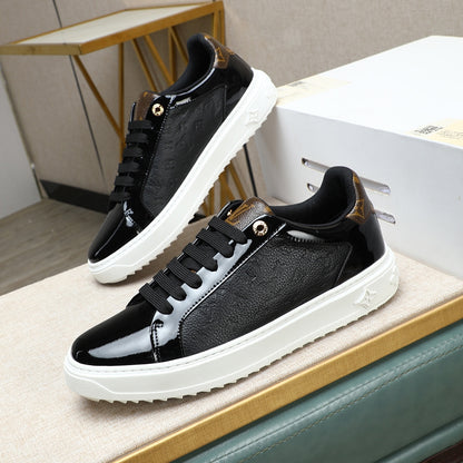 Men's casual sneakers