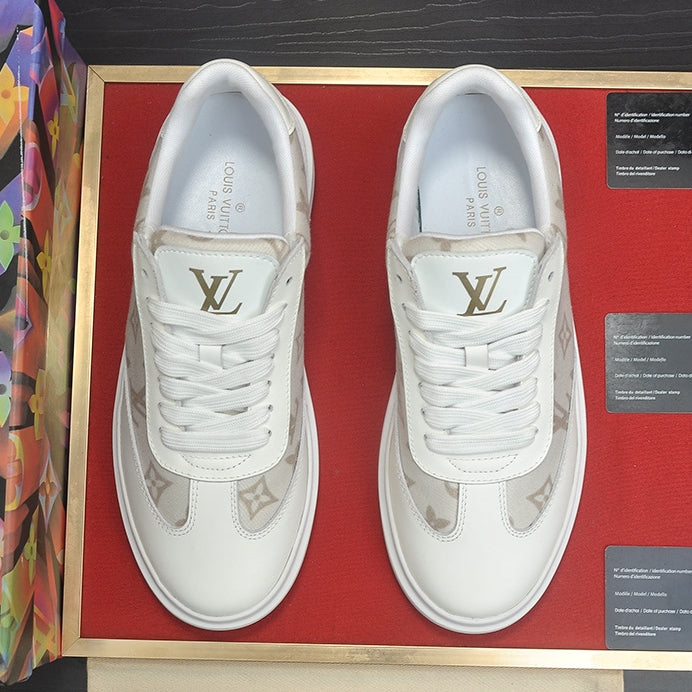 Men's casual sneakers