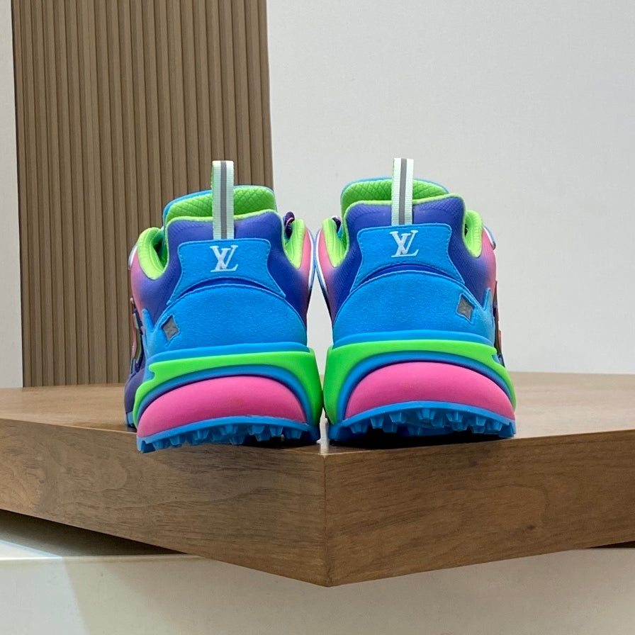 Men's casual sneakers