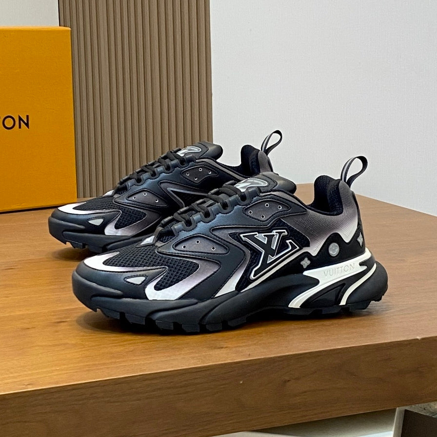 Men's casual sneakers