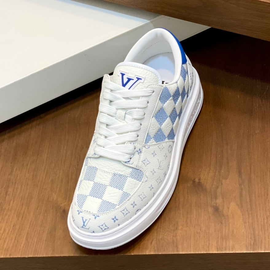 Men's casual sneakers