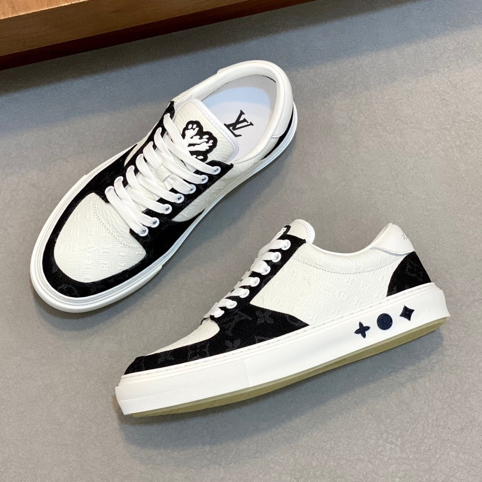 Men's casual sneakers