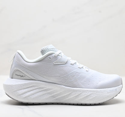 Saucony Triumph 22 Black Ultralight Running Sneaker