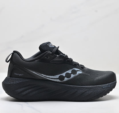 Saucony Triumph 22 Black Ultralight Running Sneaker