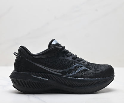 Saucony Triumph 21 Black Ultralight Running Sneaker
