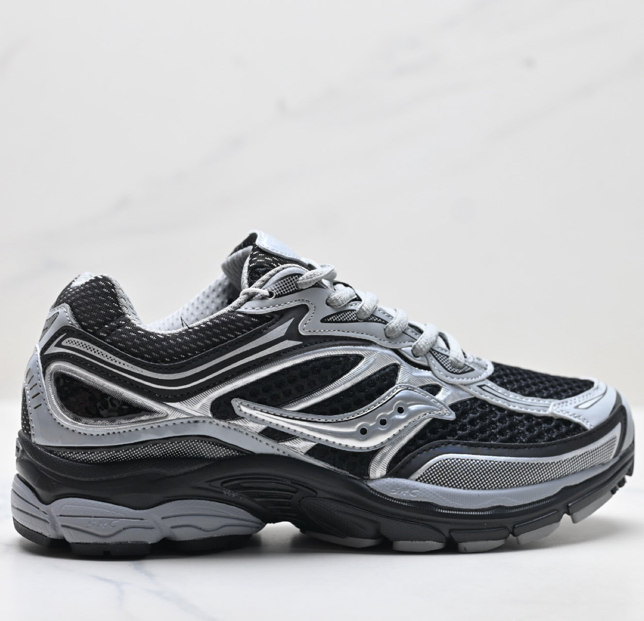 Saucony Pro Grid Omni 9 Black-Silver Men’s Running Sneaker