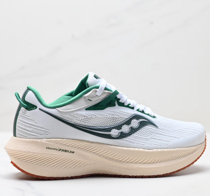 Saucony Triumph 21 Black Ultralight Running Sneaker