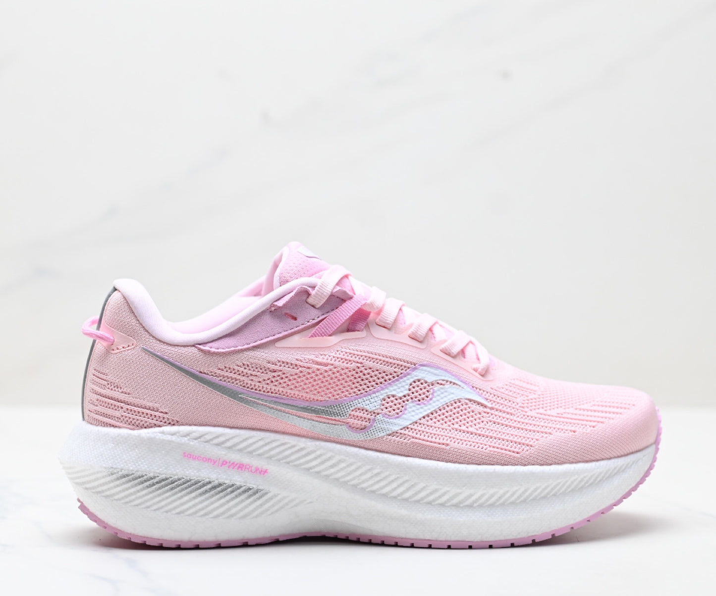 Saucony Triumph 21 White Women‘s Running Sneaker