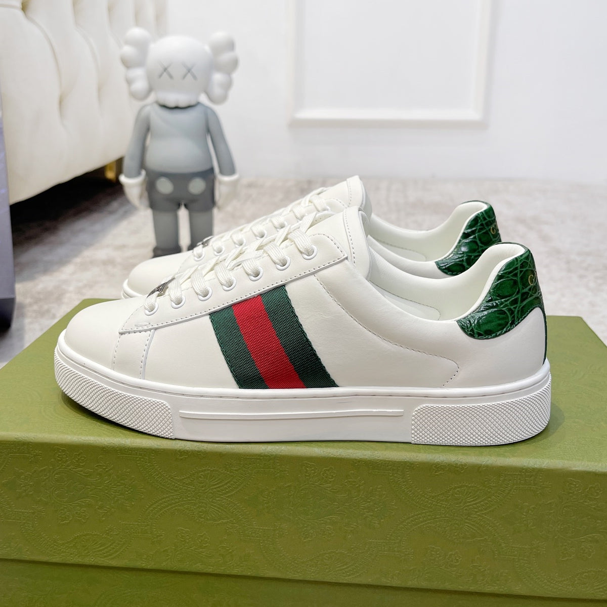 Gucci Men's Casual Sneakers | Silver, White & Black