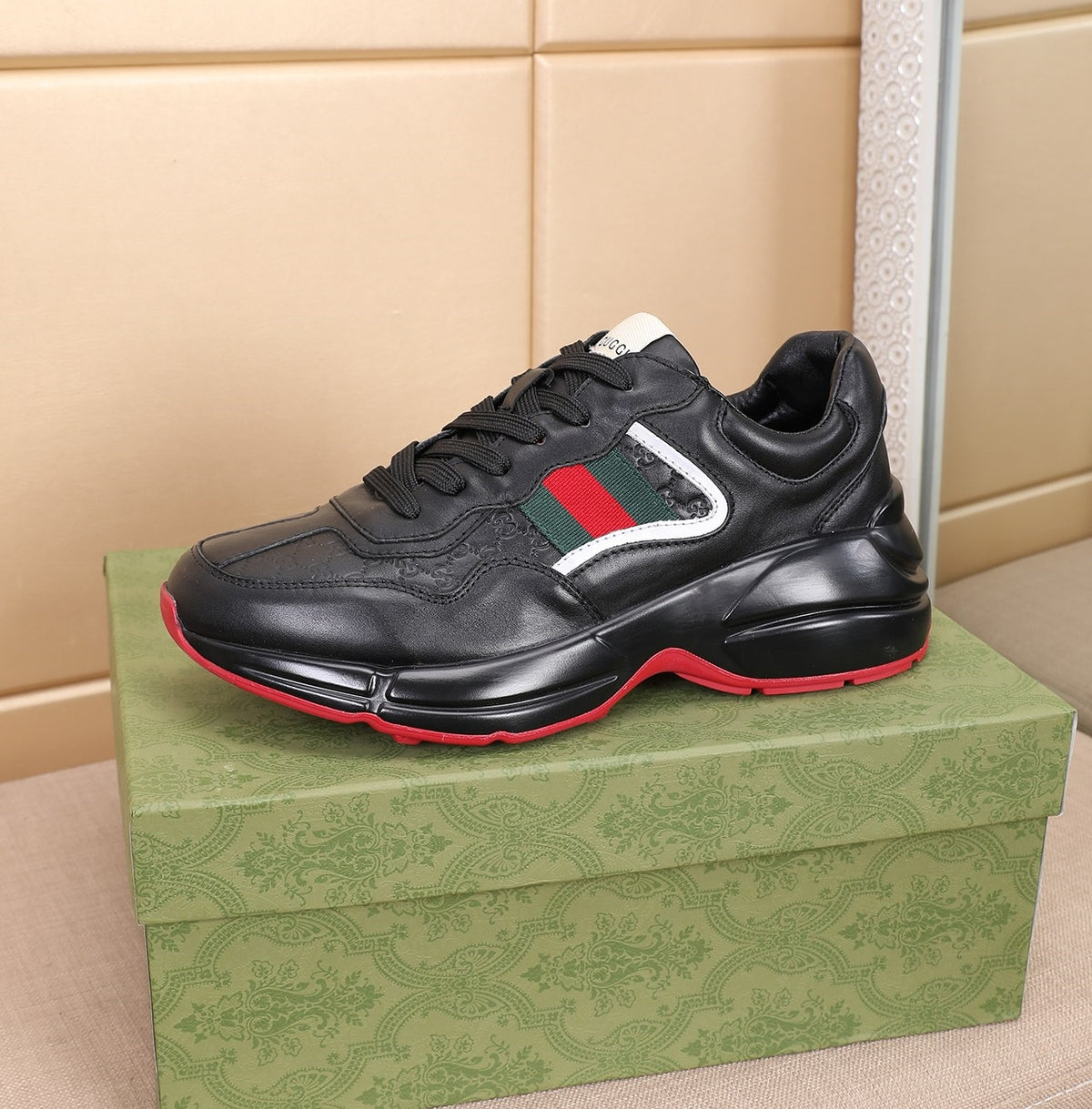 Gucci Men's Casual Athletic Sneakers | Black & White