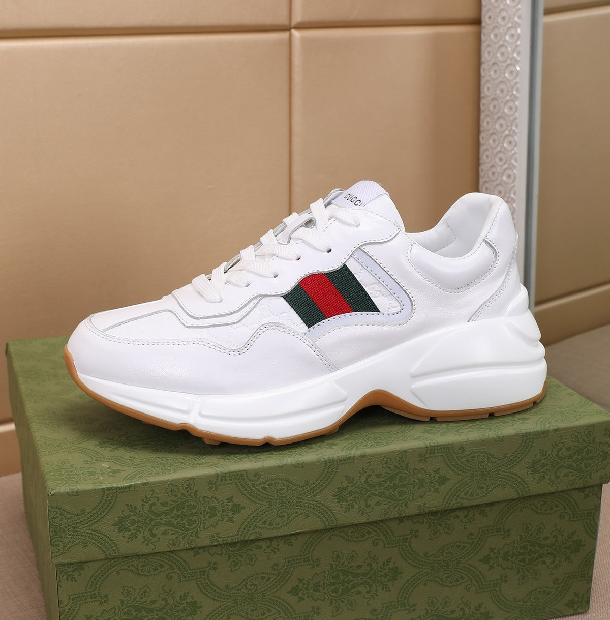 Gucci Men's Casual Athletic Sneakers | Black & White