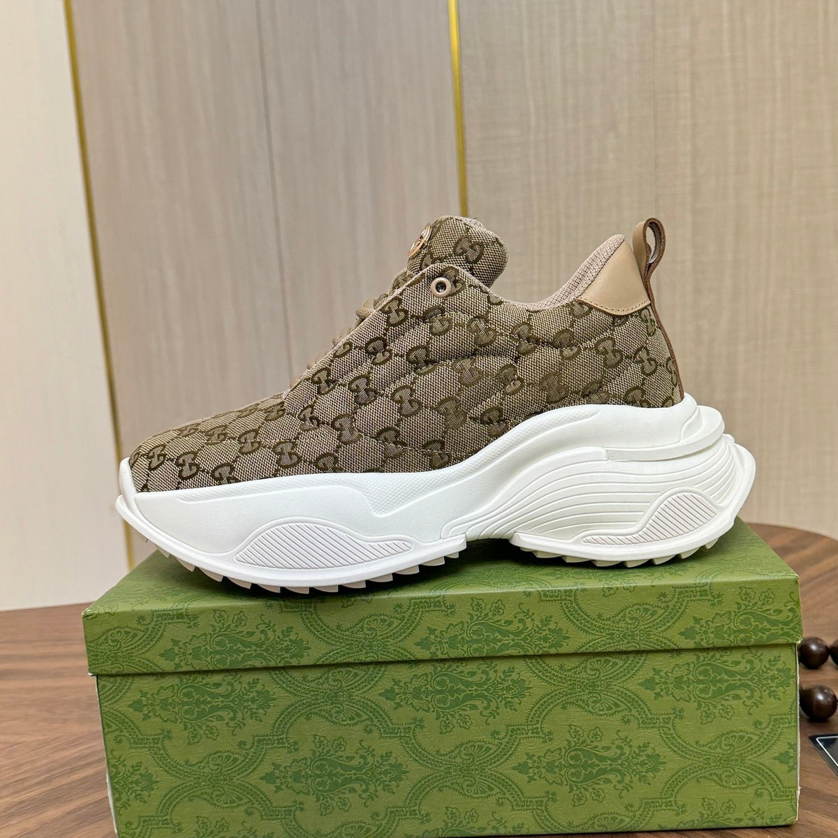 Gucci Men's Casual Everyday Sneakers | 5 Colors